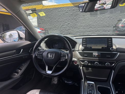 Used 2022 Honda Accord Touring image 19