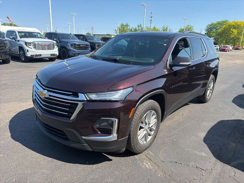 Used 2022 Chevrolet Traverse LT FWD image 4