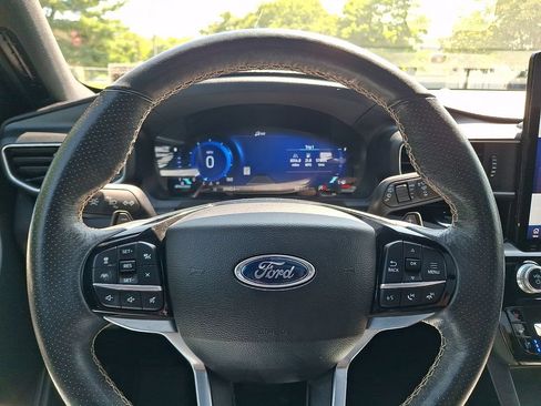 Used 2023 Ford Explorer ST w/ Equipment Group 401A AWD/4WD image 19