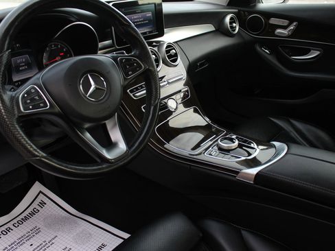 Used 2017 Mercedes-Benz C 300 4MATIC Sedan image 11