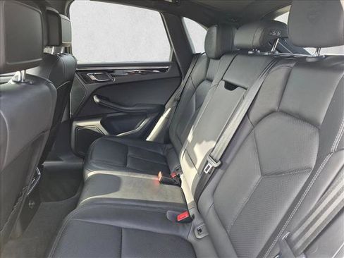 Used 2016 Porsche Macan S AWD/4WD image 19