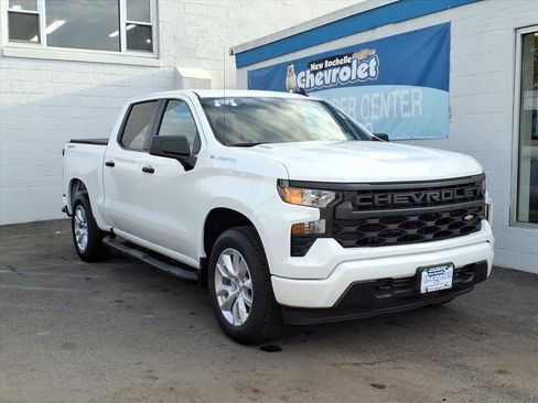 Used 2025 Chevrolet Silverado 1500 Custom AWD/4WD image 1