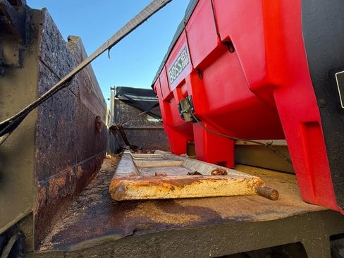 Used 2005 Ford F450 4x4 Regular Cab Super Duty image 16