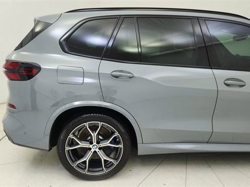 Used 2024 BMW X5 M60i image 12