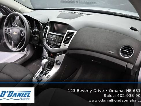 Used 2016 Chevrolet Cruze LT FWD image 39