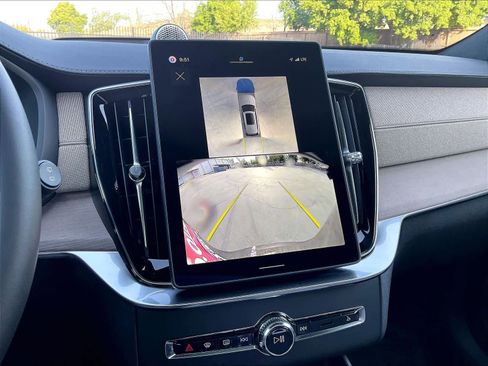 New 2026 Volvo XC90 T8 Ultra w/ Lounge Package image 20