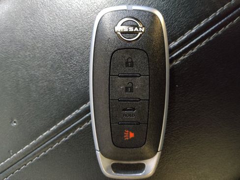 Used 2024 Nissan Sentra SV FWD image 32