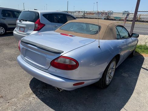 Used 2000 Jaguar XK8 Convertible RWD image 9