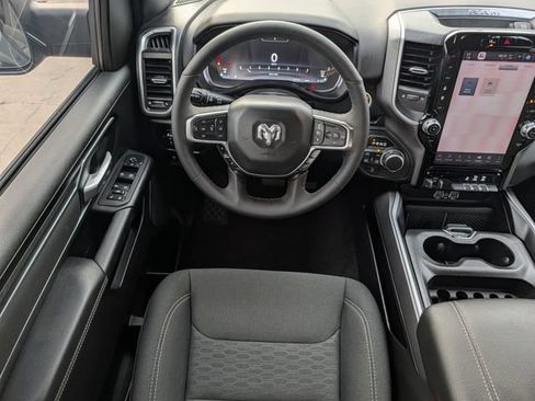 Used 2025 RAM 1500 Big Horn AWD/4WD image 12