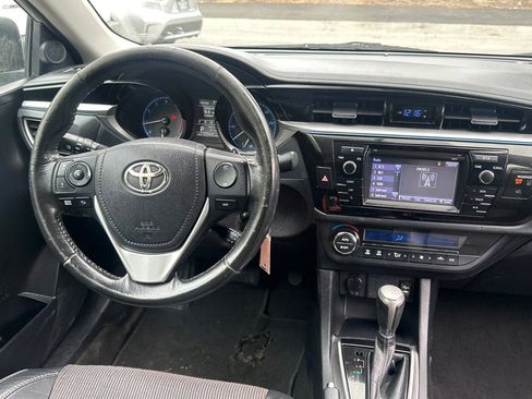 Used 2016 Toyota Corolla S image 22