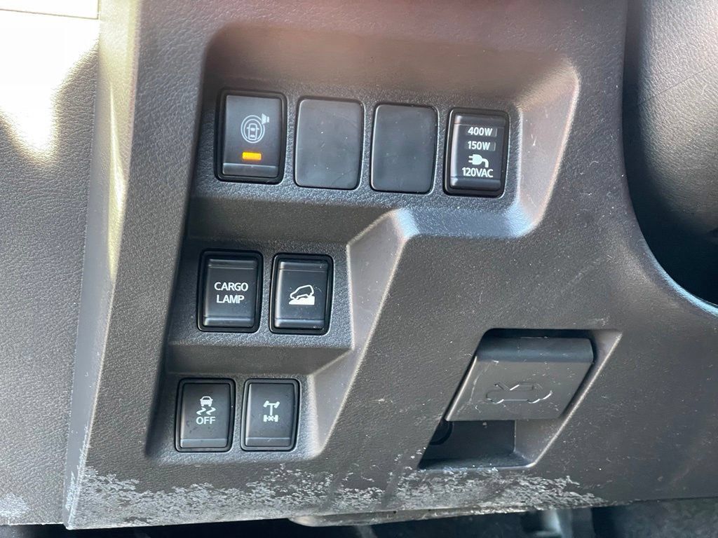 Certified 2023 Nissan Frontier PRO-4X w/ Pro Convenience Package AWD/4WD image 19