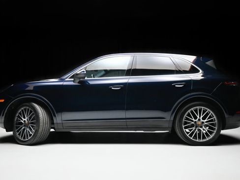 Used 2022 Porsche Cayenne S image 20