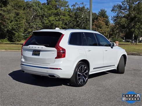 Used 2021 Volvo XC90 T8 Inscription Expression w/ Climate Package image 5