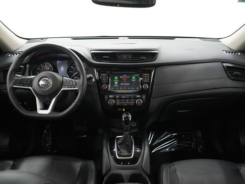 Used 2018 Nissan Rogue SL w/ Premium Package AWD/4WD image 16