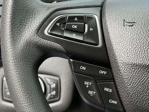 Used 2017 Ford Escape SE FWD image 20