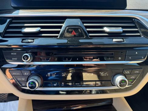 Used 2017 BMW 530i xDrive image 24