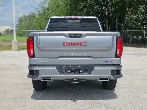 Used 2023 GMC Sierra 1500 AT4 w/ AT4 Premium Package AWD/4WD image 4