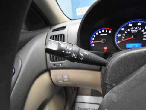 Used 2007 Hyundai Elantra GLS image 12