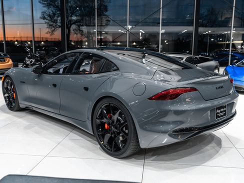 Used 2025 Karma Revero Luxury image 2