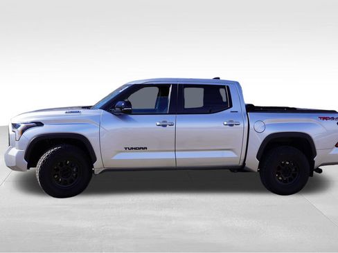 Used 2025 Toyota Tundra Limited w/ TRD Off-Road Package image 9