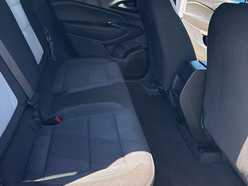 Used 2024 Chevrolet Trax RS w/ Driver Confidence Package FWD image 15