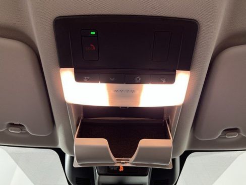 Used 2026 Nissan Rogue SV FWD image 28