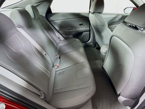 Used 2023 Hyundai Elantra SEL w/ Preferred Accessory Package image 25