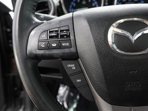 Used 2012 MAZDA MAZDA3 i Touring FWD image 23