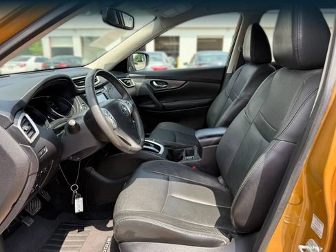 Used 2014 Nissan Rogue SL AWD/4WD image 2