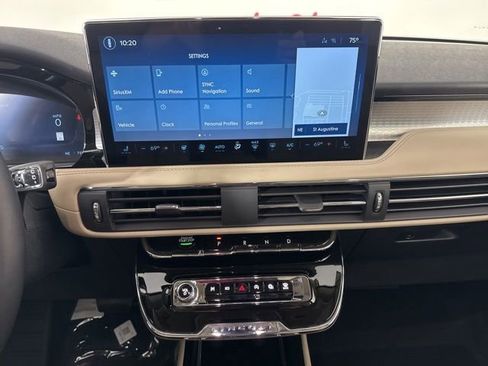 New 2026 Lincoln Corsair Premiere image 11