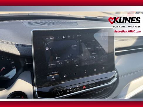 Used 2025 Jeep Compass Limited AWD/4WD image 16