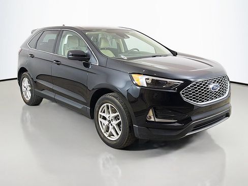 Certified 2023 Ford Edge SEL w/ Convenience Package AWD/4WD image 2