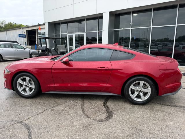 Used 2020 Ford Mustang Coupe RWD image 4