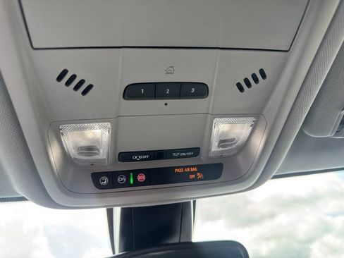 Used 2023 Chevrolet Blazer LT w/ Convenience Package FWD image 25