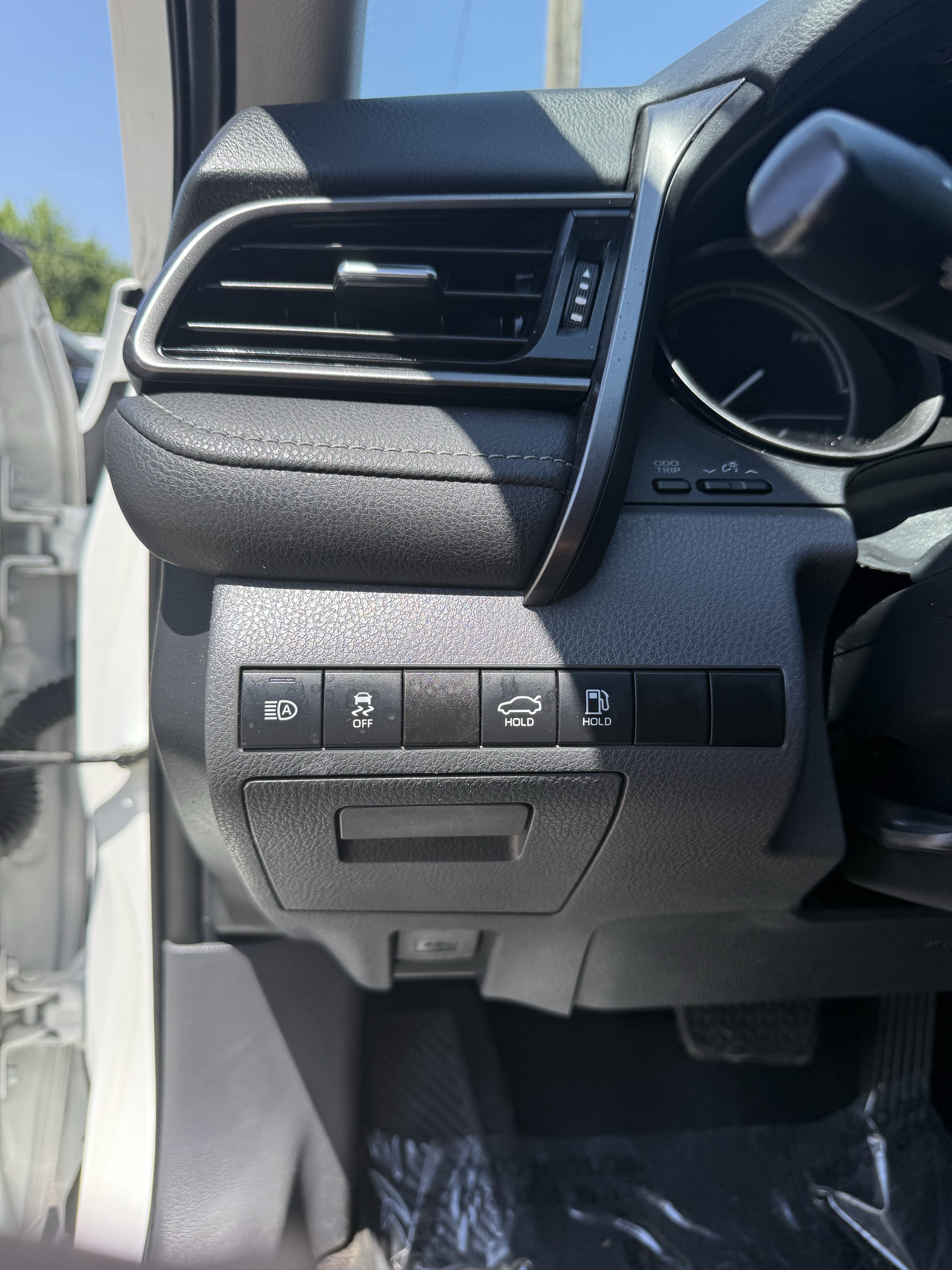 Used 2021 Toyota Camry SE FWD image 17