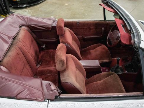 Used 1991 Dodge Shadow Convertible image 15