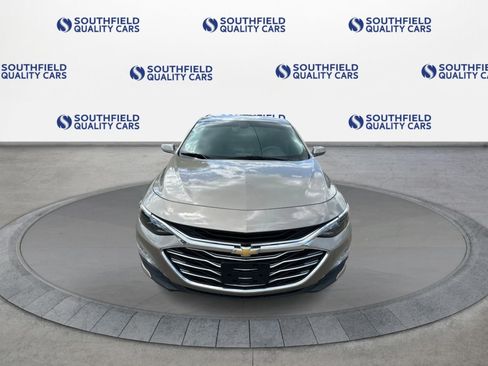 Used 2022 Chevrolet Malibu LT FWD image 9