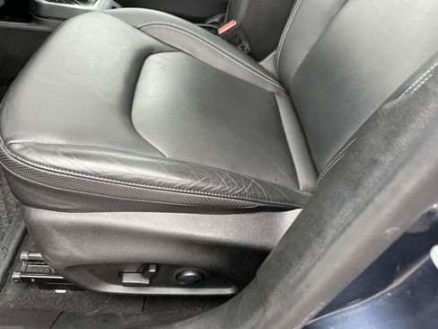 Certified 2023 Jeep Renegade Limited w/ Sun/Sound Group image 21