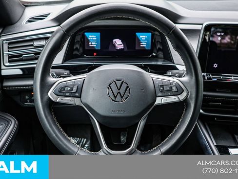 Used 2024 Volkswagen Atlas Cross Sport SE FWD image 24