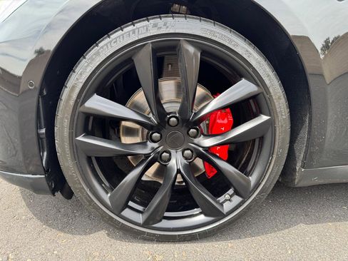 Used 2015 Tesla Model S 90 RWD image 14