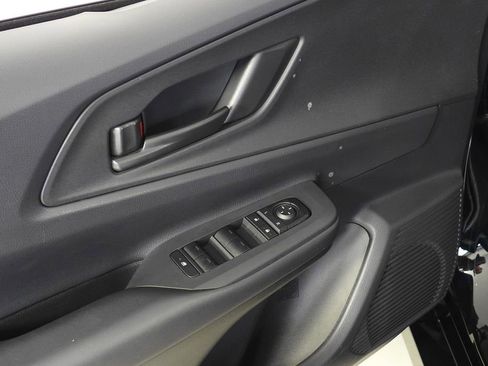 Used 2024 Toyota Prius Prime SE image 12