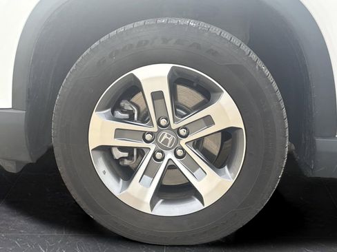 Used 2025 Honda Pilot EX-L image 35