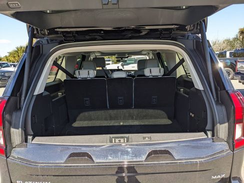 Certified 2025 Ford Expedition Max Platinum AWD/4WD image 12
