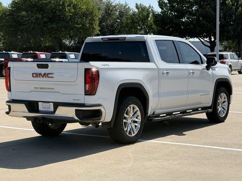 Used 2022 GMC Sierra 1500 SLT AWD/4WD image 4