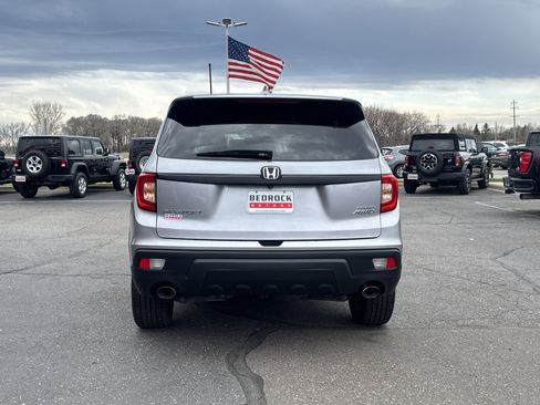 Used 2019 Honda Passport Sport image 3