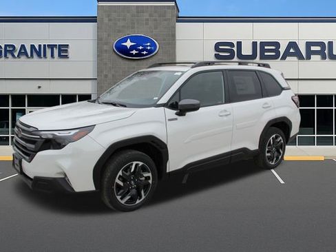 New 2025 Subaru Forester Premium image 4