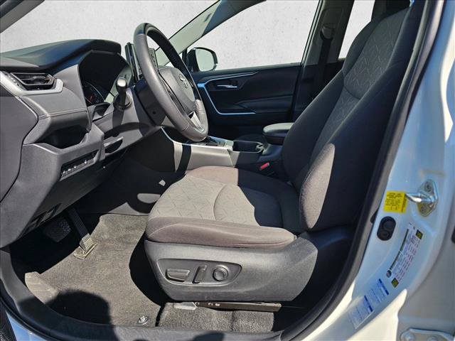 Used 2022 Toyota RAV4 XLE w/ XLE Grade Weather Package AWD/4WD image 22