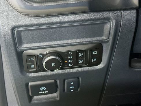 Used 2025 Ford F150 Platinum w/ Equipment Group 702A High image 12