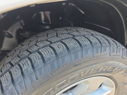 Used 2019 RAM 1500 Laramie AWD/4WD image 44