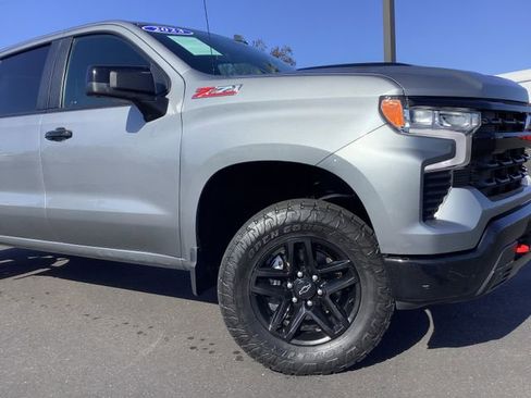 Used 2023 Chevrolet Silverado 1500 LT Trail Boss image 3